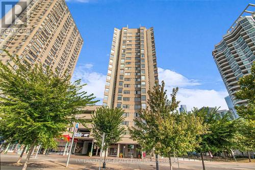 201 - 250 Queens Quay W, Toronto, ON - Outdoor With Facade