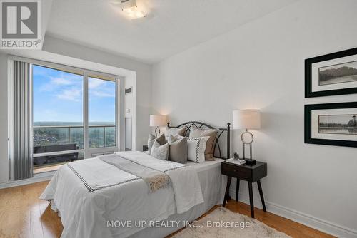 2005 - 7 North Park Road, Vaughan, ON - Indoor Photo Showing Bedroom