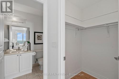 2005 - 7 North Park Road, Vaughan, ON - Indoor Photo Showing Bathroom