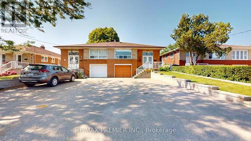 34 Charrington Crescent, Toronto (Glenfield-Jane Heights), ON - Outdoor