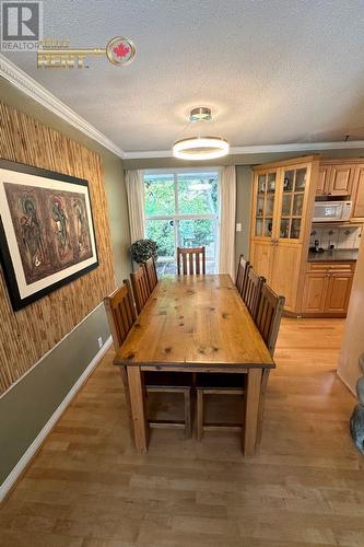 1440 Briarlynn Crescent, North Vancouver, BC - Indoor Photo Showing Dining Room