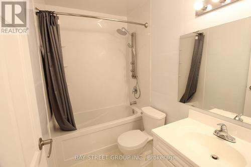 124 - 40 Summit Avenue, London, ON - Indoor Photo Showing Bathroom