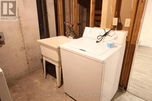 124 - 40 Summit Avenue, London, ON - Indoor Photo Showing Laundry Room