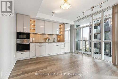 1901 - 32 Davenport Road, Toronto, ON - Indoor Photo Showing Kitchen With Upgraded Kitchen