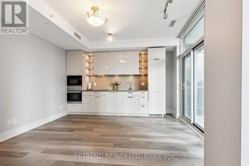 1901 - 32 Davenport Road, Toronto (Annex), ON - Indoor Photo Showing Kitchen