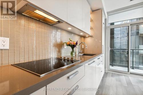 1901 - 32 Davenport Road, Toronto, ON - Indoor Photo Showing Kitchen With Upgraded Kitchen