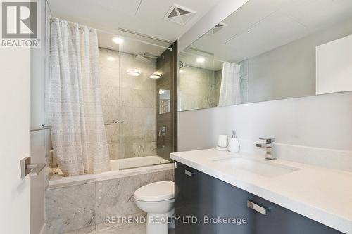 1901 - 32 Davenport Road, Toronto, ON - Indoor Photo Showing Bathroom