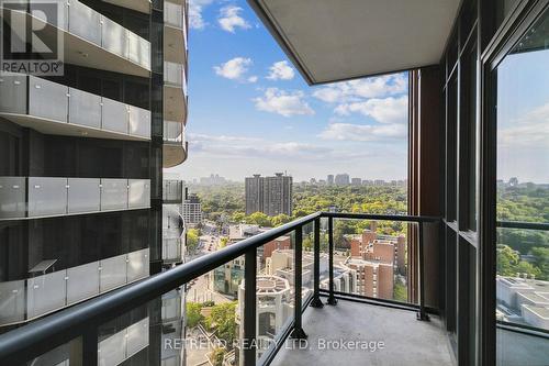 1901 - 32 Davenport Road, Toronto (Annex), ON - Outdoor With View With Exterior