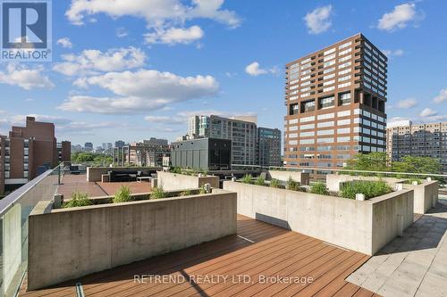 1901 - 32 Davenport Road, Toronto (Annex), ON - Outdoor