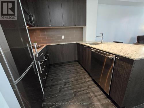 207 - 18 Rean Drive, Toronto (Bayview Village), ON - Indoor Photo Showing Kitchen With Upgraded Kitchen