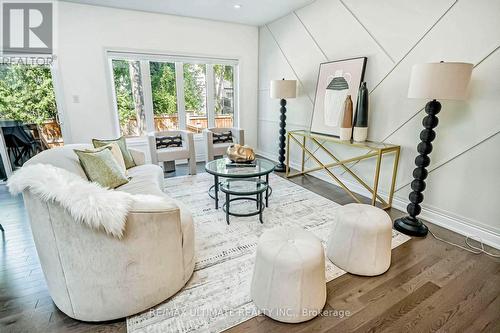 116 Lichfield Road, Markham (Unionville), ON - Indoor Photo Showing Living Room