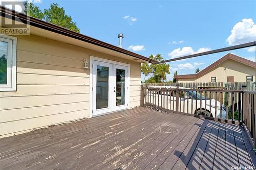 3515 Fairlight Drive, Saskatoon, SK - Outdoor With Exterior