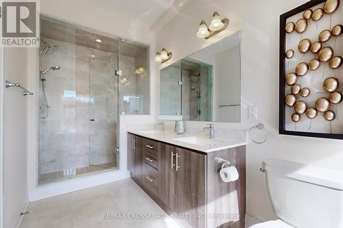 31 Causland Lane, Richmond Hill (Devonsleigh), ON - Indoor Photo Showing Bathroom