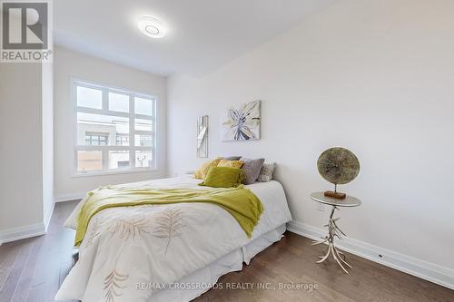 31 Causland Lane, Richmond Hill (Devonsleigh), ON - Indoor Photo Showing Bedroom