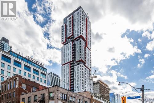 409 - 318 Richmond Street W, Toronto (Waterfront Communities), ON - Outdoor With Facade