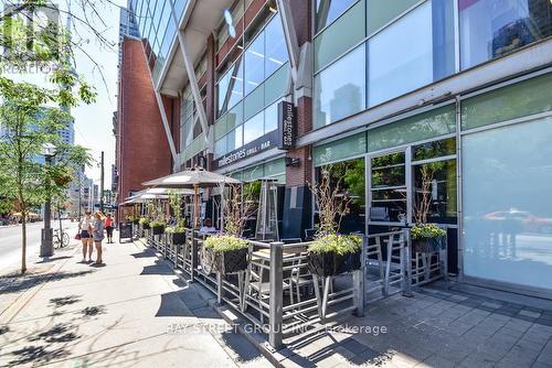 409 - 318 Richmond Street W, Toronto (Waterfront Communities), ON - Outdoor