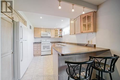 44 Budea Crescent, Toronto (Wexford-Maryvale), ON - Indoor Photo Showing Kitchen