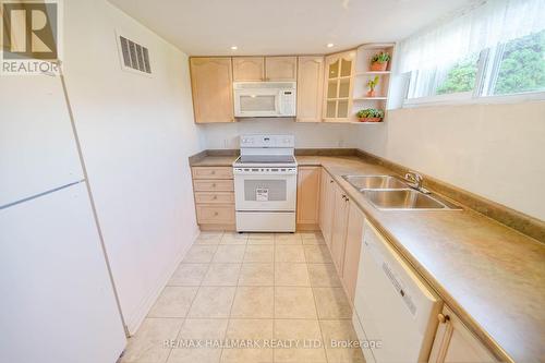 44 Budea Crescent, Toronto (Wexford-Maryvale), ON - Indoor Photo Showing Kitchen With Double Sink