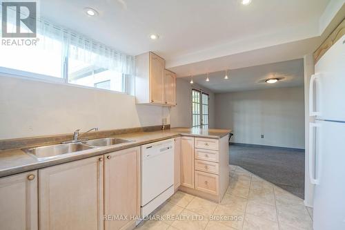 44 Budea Crescent, Toronto (Wexford-Maryvale), ON - Indoor Photo Showing Kitchen With Double Sink