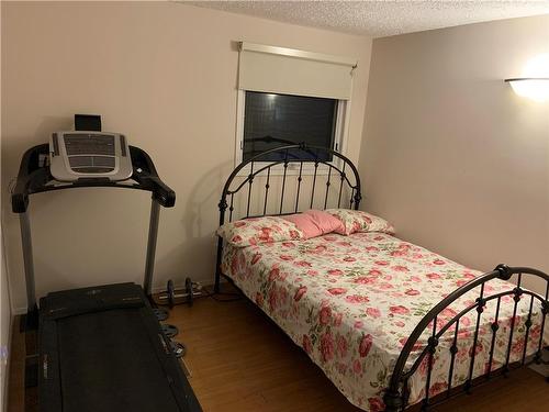 1 1103 3Rd Street S, Swan River, MB - Indoor Photo Showing Bedroom