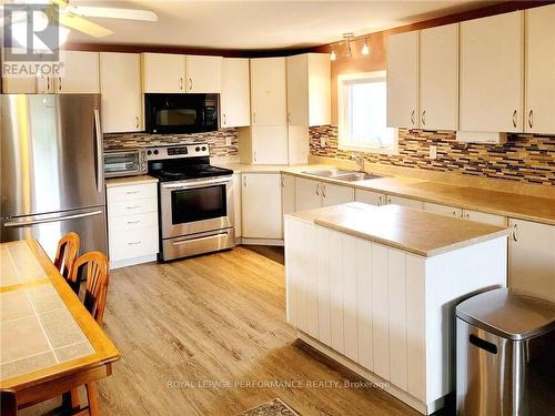 10 - 3265 Front Road, Prescott And Russell, ON - Indoor Photo Showing Kitchen With Double Sink