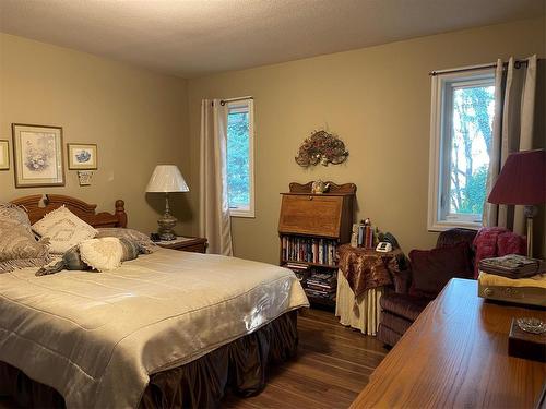 3 83 Highway, Swan River, MB - Indoor Photo Showing Bedroom