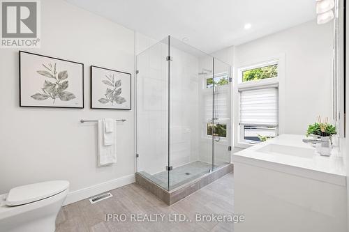 350 Willard Avenue, Toronto (Runnymede-Bloor West Village), ON - Indoor Photo Showing Bathroom