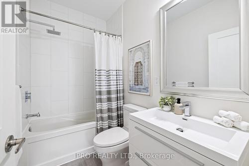 350 Willard Avenue, Toronto (Runnymede-Bloor West Village), ON - Indoor Photo Showing Bathroom