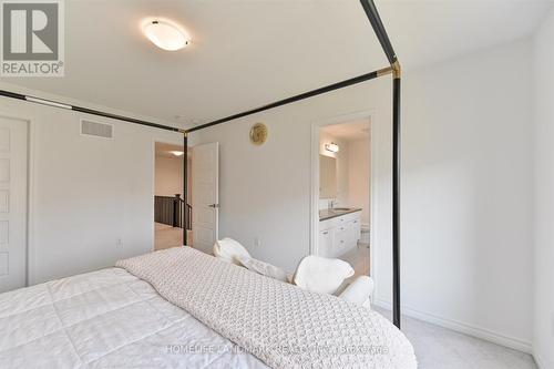 1237 Muskoka Heights, Milton (Bowes), ON - Indoor Photo Showing Bedroom