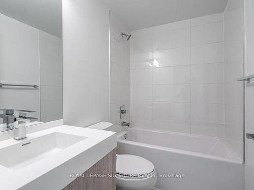 1133-251 Jarvis St, Toronto, ON - Indoor Photo Showing Bathroom