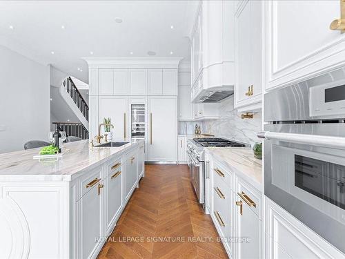 505 Soudan Ave, Toronto, ON - Indoor Photo Showing Kitchen With Upgraded Kitchen