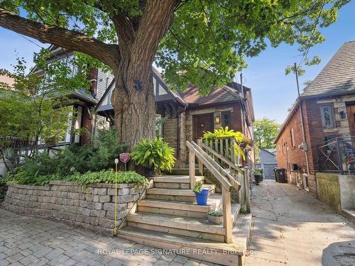 35 Courcelette Rd, Toronto, ON - Outdoor