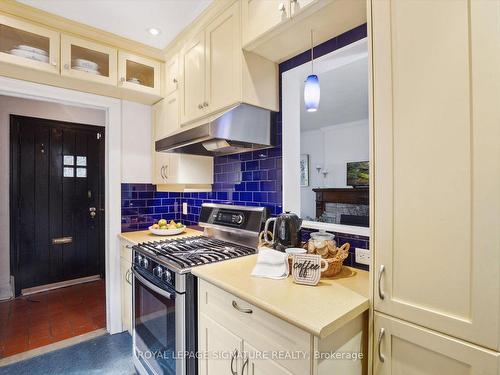 35 Courcelette Rd, Toronto, ON - Indoor Photo Showing Kitchen