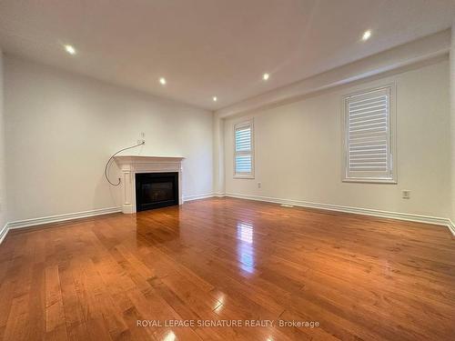 7 Tiglio Rd, Vaughan, ON - Indoor With Fireplace