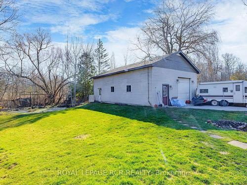 1097 Ferrier Ave, Innisfil, ON - Outdoor