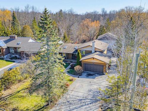 1097 Ferrier Ave, Innisfil, ON - Outdoor