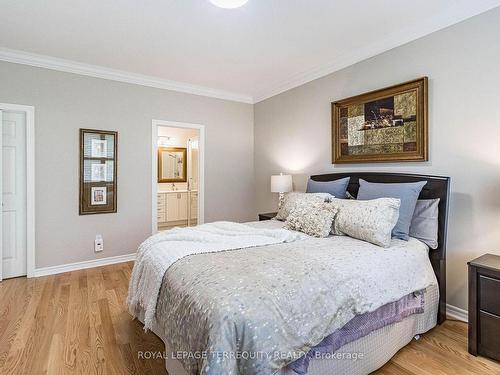 6477 Rivergate Pl, Mississauga, ON - Indoor Photo Showing Bedroom