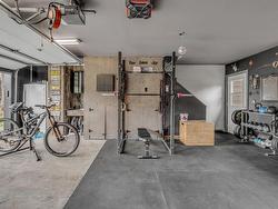 Garage - 