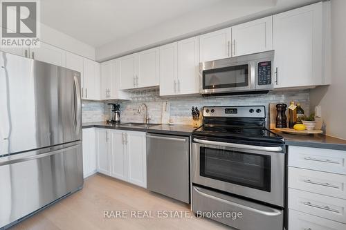 618 - 800 King Street W, Toronto (Niagara), ON - Indoor Photo Showing Kitchen