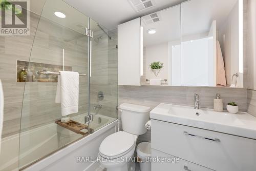 618 - 800 King Street W, Toronto, ON - Indoor Photo Showing Bathroom