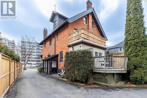 2177 Lakeshore Road, Burlington (Brant), ON - Outdoor