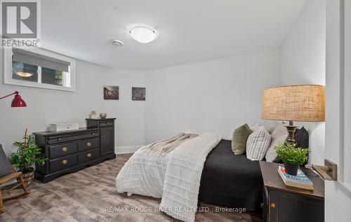 21 Verdi Road, Richmond Hill (Oak Ridges), ON - Indoor Photo Showing Bedroom