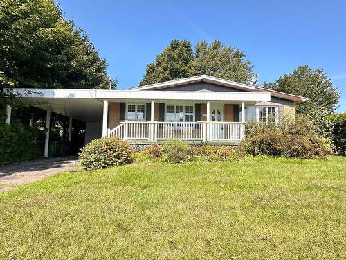 Frontage - 1529 Rue Bélair, Acton Vale, QC - Outdoor With Deck Patio Veranda