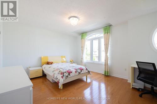 15 Pitney Avenue, Richmond Hill, ON - Indoor Photo Showing Bedroom