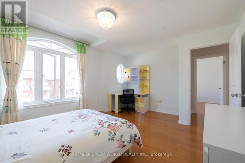 15 Pitney Avenue, Richmond Hill, ON - Indoor Photo Showing Bedroom