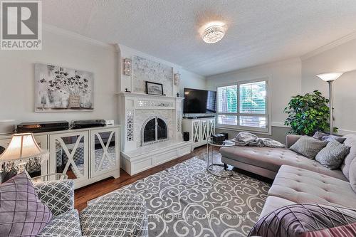 184 Warner Drive, Oakville, ON - Indoor