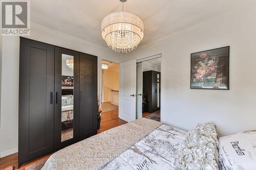 184 Warner Drive, Oakville, ON - Indoor Photo Showing Bedroom