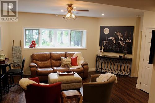 96 Steven Street, Gore Bay, ON - Indoor Photo Showing Living Room