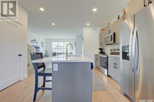 159 Rosewood Boulevard E, Saskatoon, SK - Indoor Photo Showing Kitchen With Stainless Steel Kitchen With Upgraded Kitchen