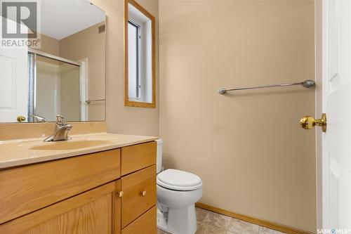 815 Bluebird Crescent, Regina, SK - Indoor Photo Showing Bathroom